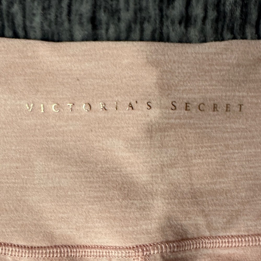Victoria's Secret Pink Leggings - Picture 2 of 10